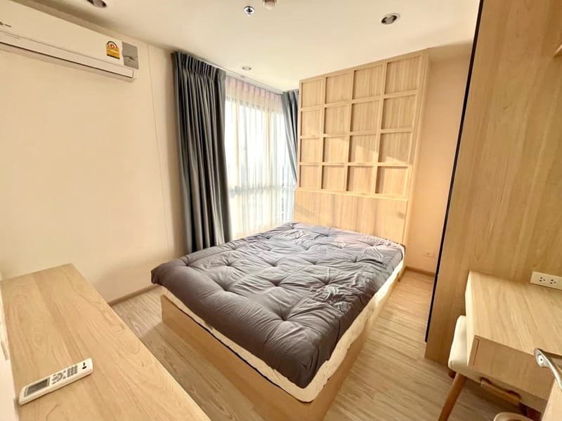 Photos