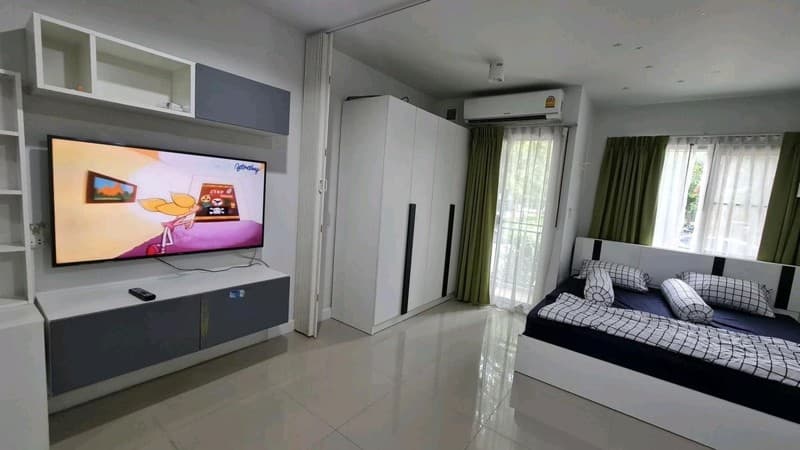 Photos